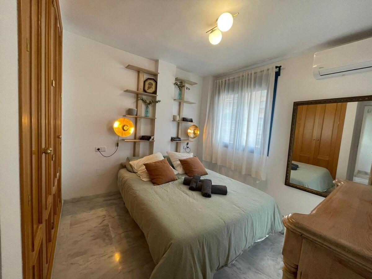 Calu Homes Cerca Playa De Huelin Malaga Exterior photo