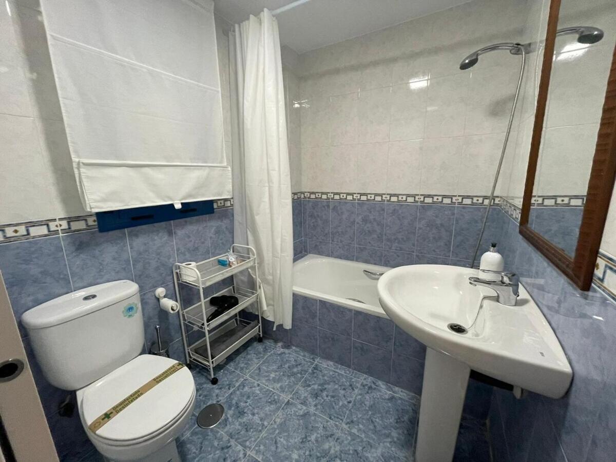 Calu Homes Cerca Playa De Huelin Malaga Exterior photo