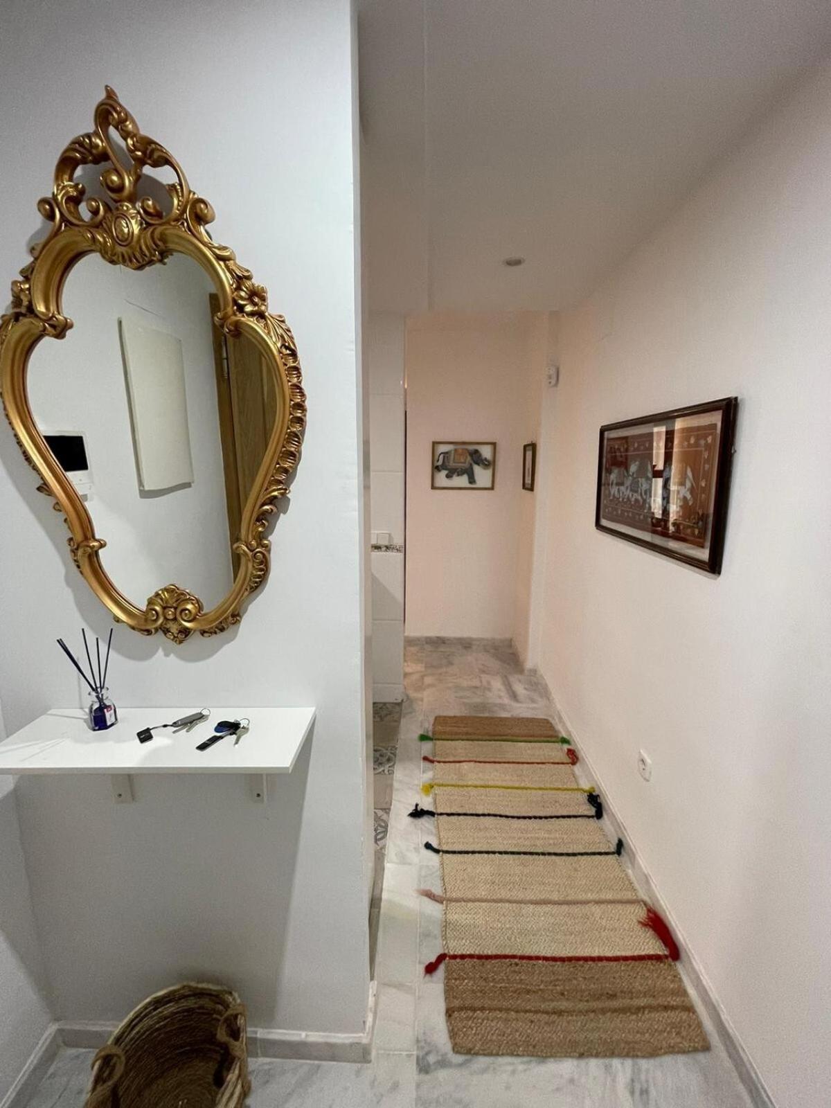 Calu Homes Cerca Playa De Huelin Malaga Exterior photo